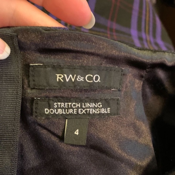 Beautiful plaid skirt - RW & Co. - size 4 - Picture 2 of 2